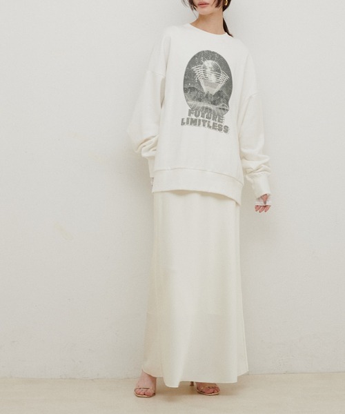 LARUTA(ラルータ)の「【LARUTA】サテンナロースカート(スカート・レディース・ベージュ/ネイビー/アイボリー・SMALL/LARGE/MEDIUM)」の12枚目の写真