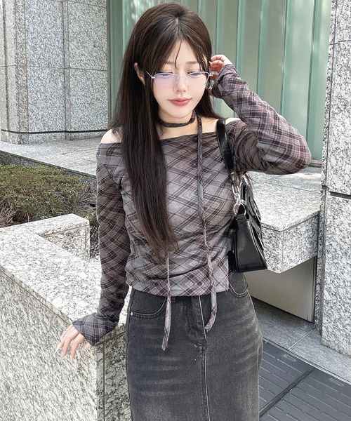 SPINNS(スピンズ)の「メタルフレームソフトスクエア型伊達メガネ/ユニセックス/韓国・ギークシック(メガネ・メンズ・ブラック/シルバー/ゴールド・ONESIZE)」の10枚目の写真