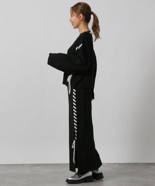 LAKOLE(ラコレ)の「ハンドステッチニットスカート / 143185(スカート・レディース・チャコール/モカ/ブラック/アイボリー/ライトグレー/ブラウン・FREE)」の17枚目の写真