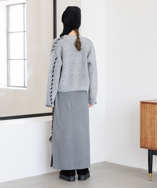 LAKOLE(ラコレ)の「ハンドステッチニットスカート / 143185(スカート・レディース・チャコール/モカ/ブラック/アイボリー/ライトグレー/ブラウン・FREE)」の13枚目の写真