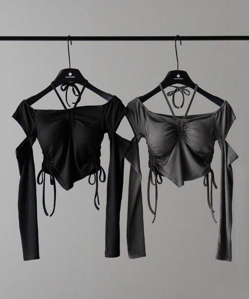 me+em select(ミームセレクト)の「※※【 2color 】3ストラップシャーリングリボンオフショルリブトップス / 3-strap shirring ribbon off shoulder rib tops(Tシャツ/カットソー・レディース・ブラック/チャコール・FREE)」の3枚目の写真