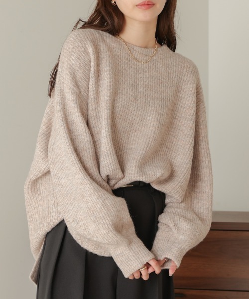 Bab(バブ)の「エアリーヤーンバックオープンニット(ニット/セーター・レディース・アイボリー/レッド/ベージュ/チャコールグレー・FREE)」の3枚目の写真