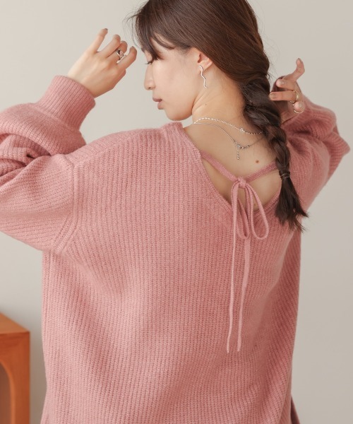 Bab(バブ)の「エアリーヤーンバックオープンニット(ニット/セーター・レディース・アイボリー/レッド/ベージュ/チャコールグレー・FREE)」の15枚目の写真