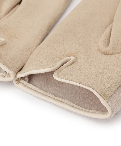 SHOO・LA・RUE(シューラルー)の「◆キラニット×フェイクスエードグローブ(手袋・レディース・ボルドー/ベージュ/ブラック・00)」の7枚目の写真
