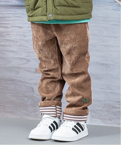 kladskap（クレードスコープ）の「恐竜裾折り返しロング丈ストレートパンツ（チノパンツ・キッズ・モカ/モスグリーン・80ｃｍ/90cm/100cm/110cm/120cm/130cm）」の2枚目の写真