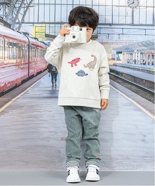 kladskap（クレードスコープ）の「恐竜裾折り返しロング丈ストレートパンツ（チノパンツ・キッズ・モカ/モスグリーン・80ｃｍ/90cm/100cm/110cm/120cm/130cm）」の10枚目の写真