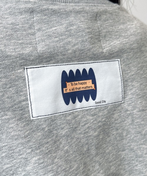 UNDERSTATEMENTs（アンダーステイトメント）の「【ユニセックス】ロゴプリントステッチ配色スウェット（スウェット・メンズ・ネイビー/グレー・MEDIUM/LARGE）」の7枚目の写真