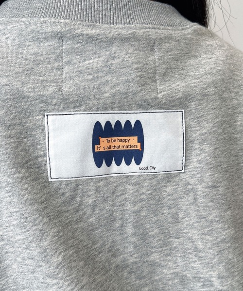 UNDERSTATEMENTs（アンダーステイトメント）の「【ユニセックス】ロゴプリントステッチ配色スウェット（スウェット・メンズ・ネイビー/グレー・MEDIUM/LARGE）」の8枚目の写真