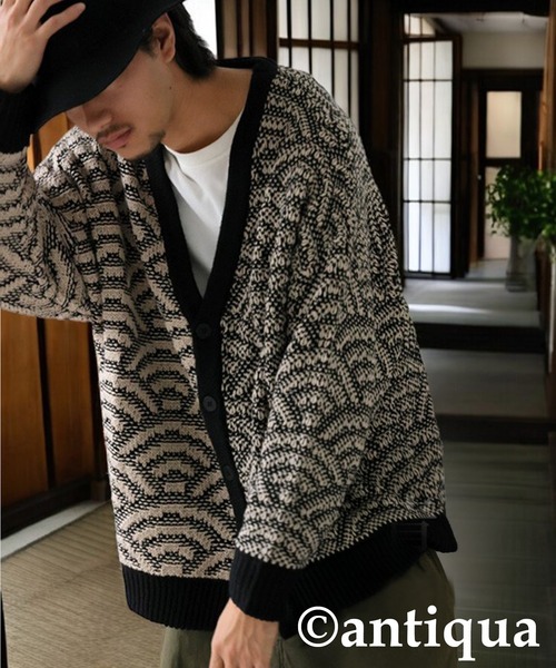 antiqua(アンティカ)の「青海波柄ニットカーディガン(ニット/セーター・レディース・ブラック×ベージュ・ONESIZE)」の11枚目の写真