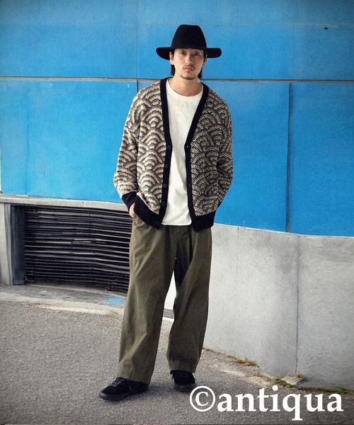 antiqua(アンティカ)の「青海波柄ニットカーディガン(ニット/セーター・レディース・ブラック×ベージュ・ONESIZE)」の12枚目の写真