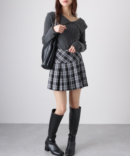 Lace Ladies(レースレディース)の「襟付き タイトシルエット Vネック リブ ニット セーター トップス(ニット/セーター・レディース・ダークグレー/レッド/ライトグレー/ピンク/ホワイト/アイボリー・FREE)」の11枚目の写真