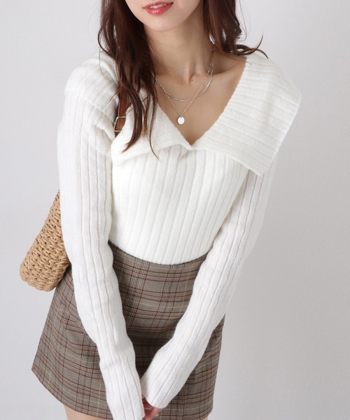 Lace Ladies(レースレディース)の「襟付き タイトシルエット Vネック リブ ニット セーター トップス(ニット/セーター・レディース・ダークグレー/レッド/ライトグレー/ピンク/ホワイト/アイボリー・FREE)」の21枚目の写真