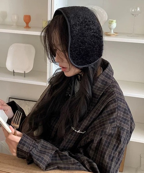 shopnikoniko（ショップニコニコ）の「耳当て ボア イヤーマフ もこもこ 紐付き 耳あて イヤマフ（イヤーマフ・レディース・ブラウン/ホワイト/ブラック・フリー）」の2枚目の写真