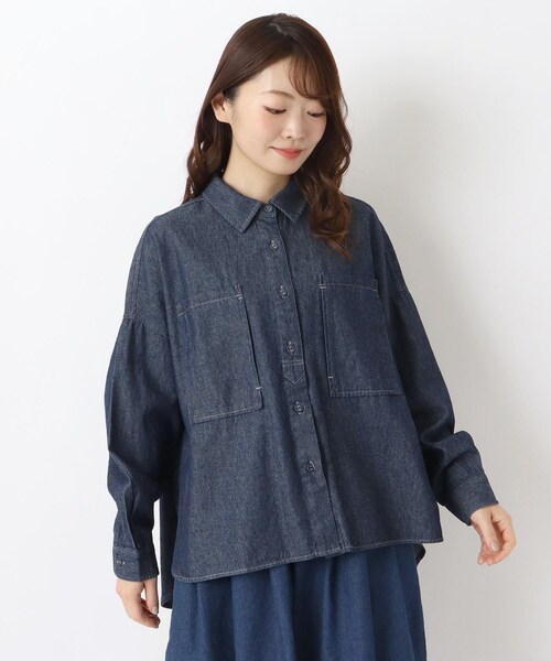 one'sterrace(ワンズテラス)の「デニムシャツ(シャツ/ブラウス・レディース・ブルー系その他7/ネイビー系5・02)」の2枚目の写真