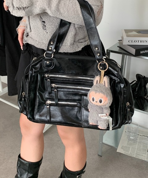 lilful(リルフル)の「【2WAY/自立型】大容量 フロントジップデザイン ダブルファスナー仕切り ハンドバッグ&ショルダーバッグ(ショルダーバッグ・レディース・ブラック・F)」の20枚目の写真