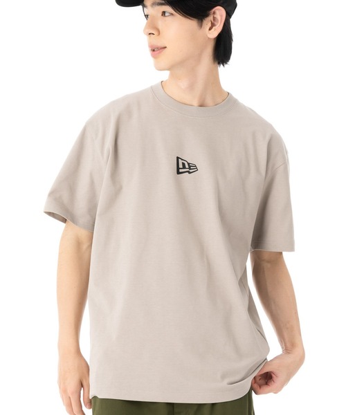 NEW ERA(ニューエラ)の「ニューエラ 半袖Tシャツ コットン フラッグロゴ(Tシャツ/カットソー・メンズ・ホワイト/ブラウン/ブラック/ベージュ/ブルー・XXL/L/M/XL/S)」の5枚目の写真