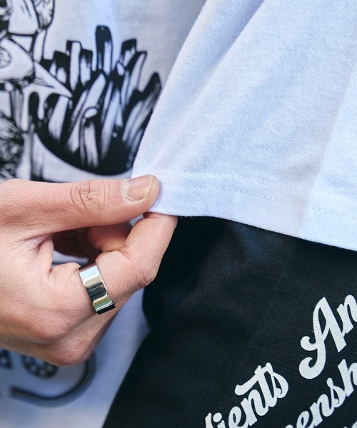 WEGO（ウィゴー）の「WEGO/グラフィックアンサンブルロンT（アンサンブル・メンズ・ブラック/ホワイト・LARGE/MEDIUM）」の6枚目の写真