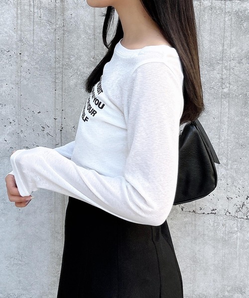 INGNI(イング)の「4段ロゴシアーボート長袖ピタTシャツ(Tシャツ/カットソー・レディース・ブラック/オフホワイト/ブルー系6・M)」の6枚目の写真