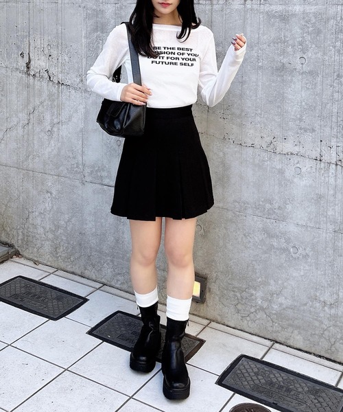 INGNI(イング)の「4段ロゴシアーボート長袖ピタTシャツ(Tシャツ/カットソー・レディース・ブラック/オフホワイト/ブルー系6・M)」の7枚目の写真