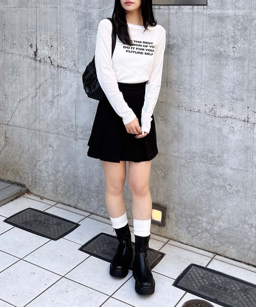 INGNI(イング)の「4段ロゴシアーボート長袖ピタTシャツ(Tシャツ/カットソー・レディース・ブラック/オフホワイト/ブルー系6・M)」の8枚目の写真