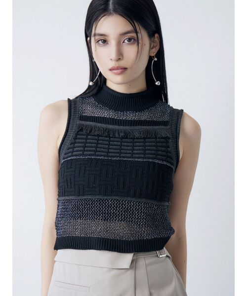 MURUA（ムルーア）の「クロシェフリンジニット（タンクトップ・レディース・ピンク/ブルー/グレー/ブラック・FREE）」の2枚目の写真