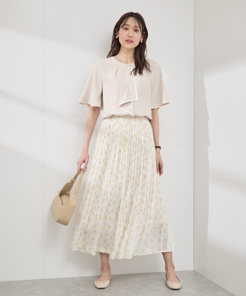 ROPE' PICNIC(ロペピクニック)の「【WEB限定サイズ】配色ボウタイ風ハーフスリーブブラウス/通勤対応(シャツ/ブラウス・レディース・ベージュ/チャコールグレー/サックスブルー/ホワイト系その他/ホワイト系その他2・40/38/36)」の12枚目の写真