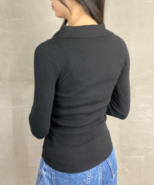 tolene(トレネ)の「オープンカラー タイトシルエット Vネック ニットプルオーバー(ニット/セーター・レディース・ブラック・FREE)」の14枚目の写真
