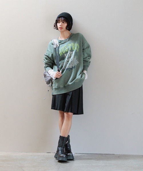 PAGEBOY（ページボーイ）の「フラワーエンブレムミニウラケ（スウェット・レディース・ダークグレー/モスグリーン/アイボリー・FREE）」の5枚目の写真