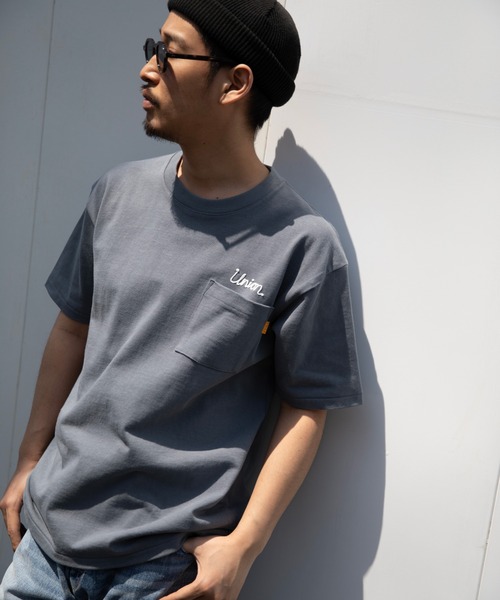 UNION（UNION TOKYO）（ユニオン）の「UNION TOKYO UNION STITCHED POCHE S/S TEE ユニオントーキョー ヘビーウェイト 【日本限定】（Tシャツ/カットソー・メンズ・グレー系その他/ブラック/ホワイト・LARGE/MEDIUM/SMALL/X-LARGE）」の3枚目の写真
