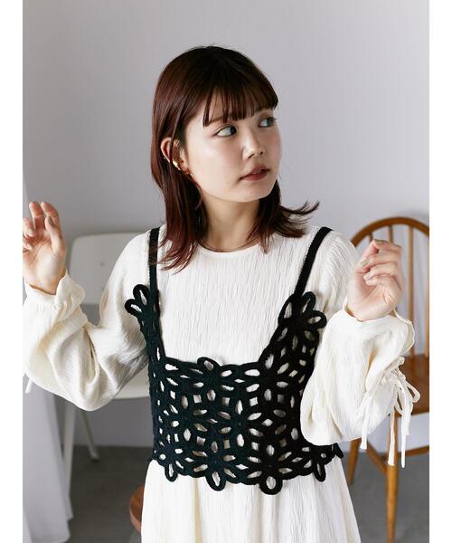 ehka sopo（エヘカソポ）の「花ニットビスチェ（ベスト・レディース・イエロー/キナリ/ブラック・F）」の8枚目の写真