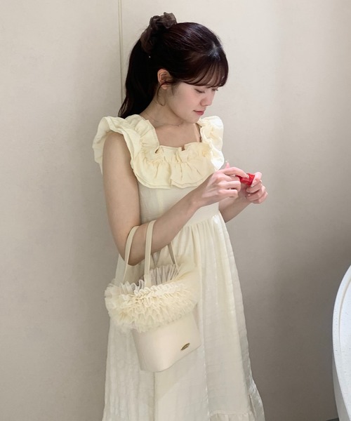 apres jour clair(アプレジュールクレア)の「【apres jour clair × gumi】アソート2WAYフリルワンピース(ワンピース・レディース・ホワイト系その他/アイボリー/ブラック/ピンクベージュ・X-LARGE/フリー)」の5枚目の写真