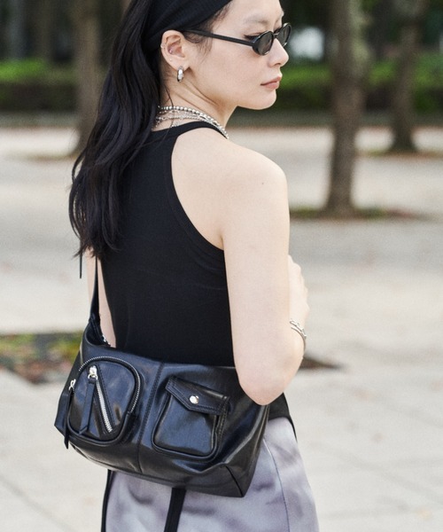 Solace（ソレイス）の「メニ―ポケットショルダーバッグ（ショルダーバッグ・レディース・ブラック/ホワイト・FREE）」の16枚目の写真