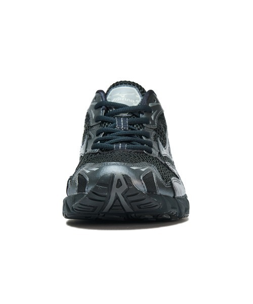 MIZUNO（ミズノ　）の「MIZUNO WAVE RIDER 10（ミズノ ウエーブライダー 10）（スニーカー・メンズ・レッド系/グリーン系/ブラック系・28.5cm/29cm/27cm/27.5cm/28cm/25.5cm/26cm/26.5cm/25cm/23cm/23.5cm/24cm/24.5cm/30cm）」の9枚目の写真