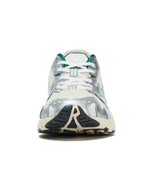 MIZUNO（ミズノ　）の「MIZUNO WAVE RIDER 10（ミズノ ウエーブライダー 10）（スニーカー・メンズ・レッド系/グリーン系/ブラック系・28.5cm/29cm/27cm/27.5cm/28cm/25.5cm/26cm/26.5cm/25cm/23cm/23.5cm/24cm/24.5cm/30cm）」の16枚目の写真