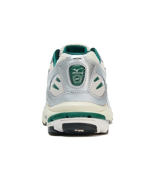 MIZUNO（ミズノ　）の「MIZUNO WAVE RIDER 10（ミズノ ウエーブライダー 10）（スニーカー・メンズ・レッド系/グリーン系/ブラック系・28.5cm/29cm/27cm/27.5cm/28cm/25.5cm/26cm/26.5cm/25cm/23cm/23.5cm/24cm/24.5cm/30cm）」の17枚目の写真