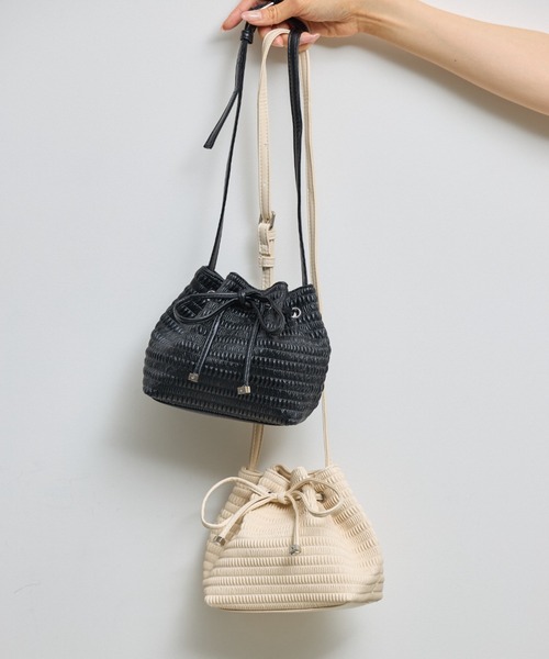 &. NOSTALGIA(アンドドットノスタルジア)の「【ZOZO限定】メッシュリボンショルダーバッグ(ショルダーバッグ・レディース・アイボリー/ブラック・FREE)」の6枚目の写真