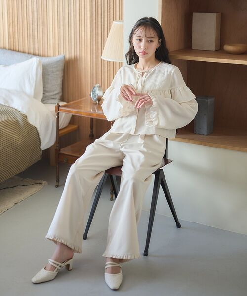 earth music&ecology（アースミュージックアンドエコロジー）の「ミニフリルフロントジップロンパース（つなぎ/オールインワン・レディース・グレー/ブラック/アイボリー・FREE）」の10枚目の写真