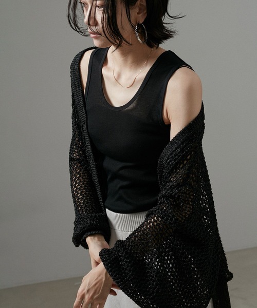 SALON adam et rope'（サロン アダム エ ロペ）の「nu=layerスクープネックタンクトップ（タンクトップ・レディース・ブラック/ホワイト/ライトグレー/レッド・FREE）」の12枚目の写真