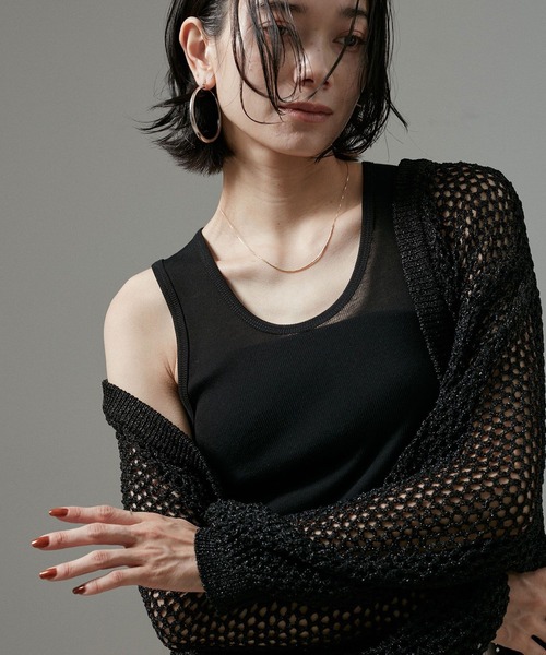 SALON adam et rope'（サロン アダム エ ロペ）の「nu=layerスクープネックタンクトップ（タンクトップ・レディース・ブラック/ホワイト/ライトグレー/レッド・FREE）」の11枚目の写真