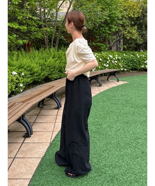 Ungrid（アングリッド）の「タックデザインオフショルTee（Tシャツ/カットソー・レディース・グレー/アイボリー/ブラック/グリーン・FREE）」の8枚目の写真