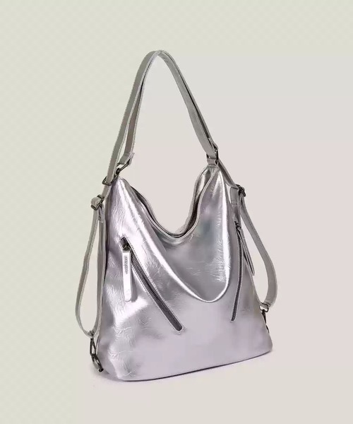 LA VORAGINE(ラ ヴォラジネ)の「アウトポケット3wayバックパック/ショルダーバッグ(ショルダーバッグ・レディース・ブラック/シルバー・FREE)」の11枚目の写真