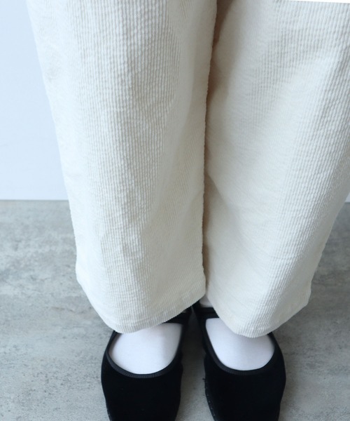 bulle de savon(ビュルデサボン)の「11W サッカーコーデュロイ パンツ(その他パンツ・レディース・アイボリー/ブラック/カーキ・FREE)」の19枚目の写真