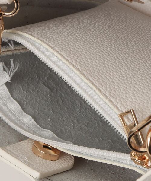 ホワイト　ミニハンドバッグ　ショルダーストラップ　ストラップチャーム付き セール】2way Shoulder & Hand Bag / ショルダーストラップ付