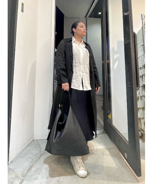 ALLSAINTS(オールセインツ)の「BRYONY V-NECK MIDI SLIP DRESS | BRYONY Vネック ミディ スリップ ドレス・ワンピース(ワンピース・レディース・ブラック・8/10)」の2枚目の写真