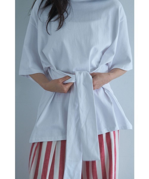 marjour(マージュール)の「WAIST TIE OVER TEE(Tシャツ/カットソー・レディース・ブラック/オフホワイト・M)」の15枚目の写真