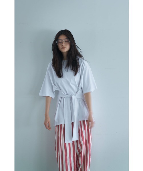 marjour(マージュール)の「WAIST TIE OVER TEE(Tシャツ/カットソー・レディース・ブラック/オフホワイト・M)」の21枚目の写真