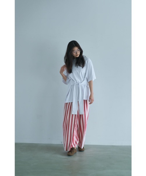marjour(マージュール)の「WAIST TIE OVER TEE(Tシャツ/カットソー・レディース・ブラック/オフホワイト・M)」の22枚目の写真