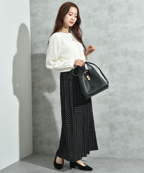 INTERPLANET（インタープラネット）の「シアーマンスドットプリーツナロースカート（スカート・レディース・ブラック/ブラウン・FREE）」の12枚目の写真