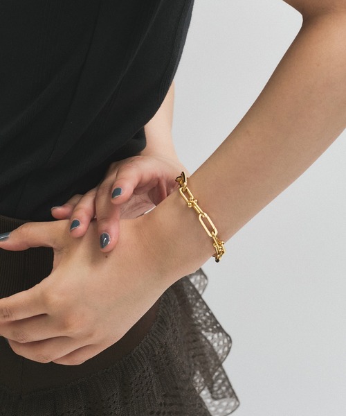 ADAM ET ROPE'(アダムエロペ)の「【EO(イオ)】Design chain bracelet(ブレスレット・レディース・ゴールド・FREE)」の7枚目の写真