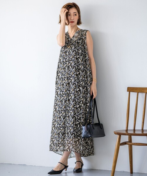23区(ニジュウサンク)の「【洗える】Ratti アブストラクトプリント ワンピース(ワンピース・レディース・ブラック系5・40/38)」の3枚目の写真
